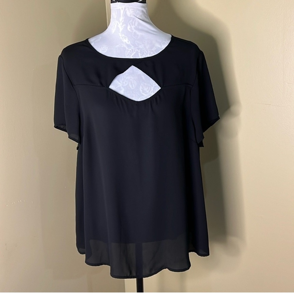 Torrid 14/16 Keyhole black sheer business attire blouse